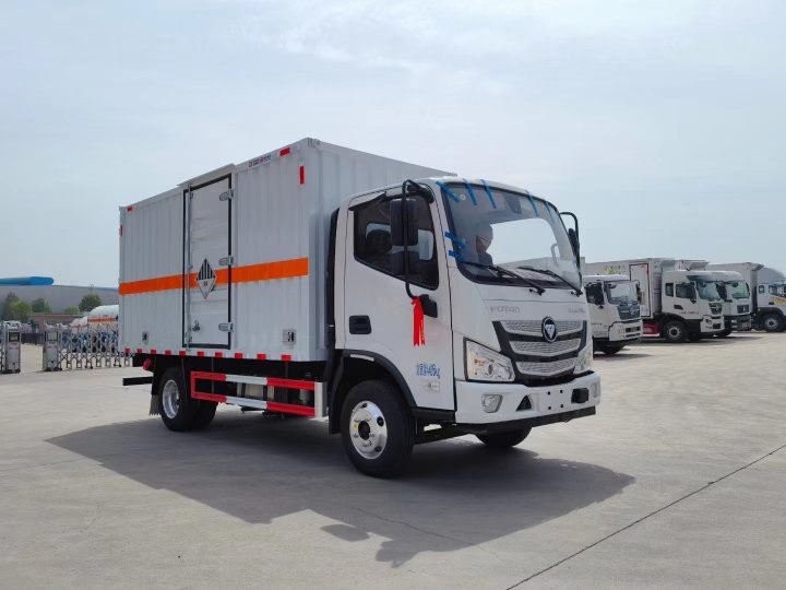 歐馬可4.15米藍(lán)牌1.4噸危險廢物廂式車